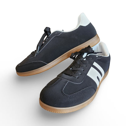 BRIKLYN men's retro sneakers in black suede with white side stripes and gum sole. Classic low-top court style.